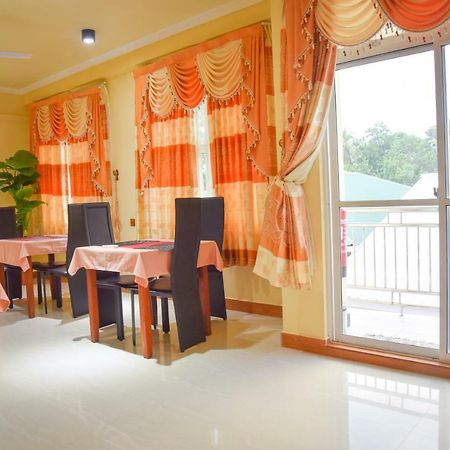 Nalaveshi Inn Хураа Екстериор снимка