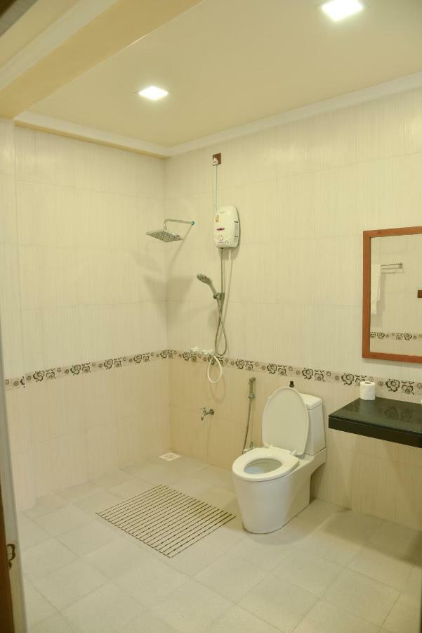 Nalaveshi Inn Хураа Екстериор снимка